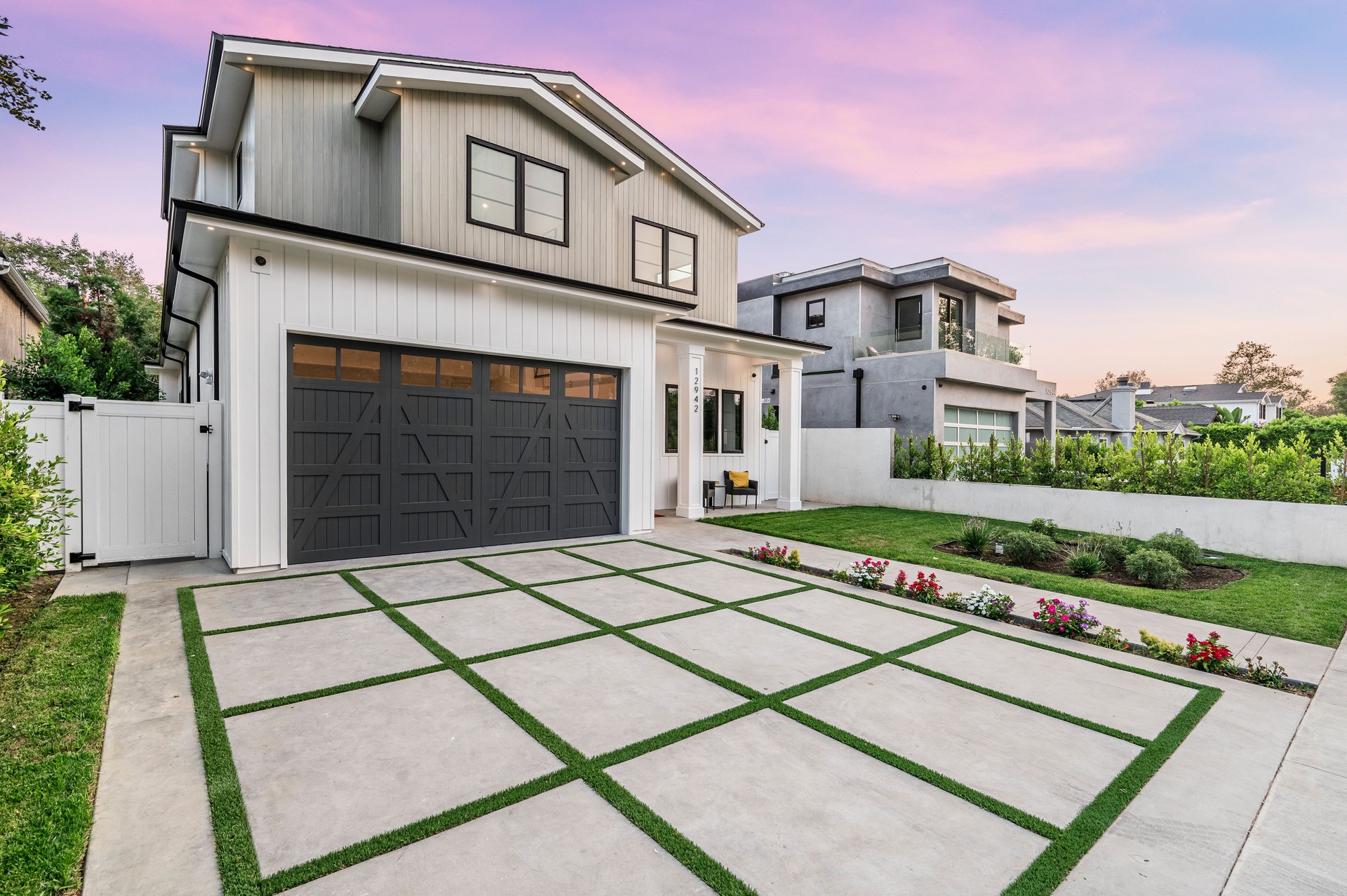 Exterior view of a contemporary new home in Los Angeles.